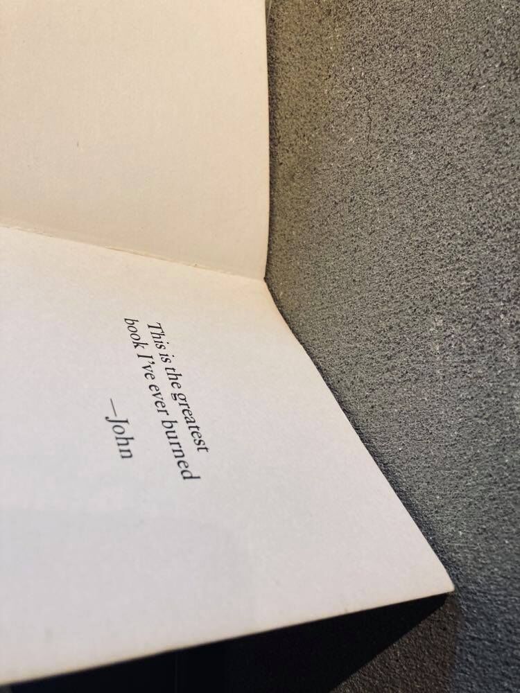 【レア】オノ・ヨーコ　サイン本 レア】オノ・ヨーコ サイン本 【公式通販】