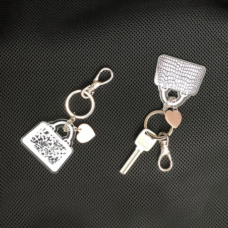 バッグ型キーホルダー 　クロコダイル柄/フラワー柄　アクリル製