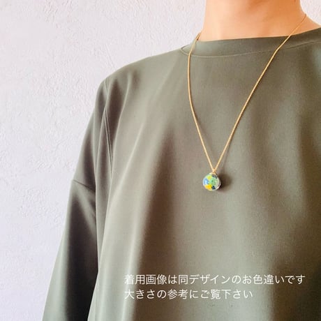 「糸紡ぎ」16mmガラスドーム・ロングネックレス
