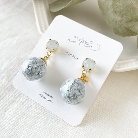 「糸紡ぎ」クリスタルピアス／イヤリング