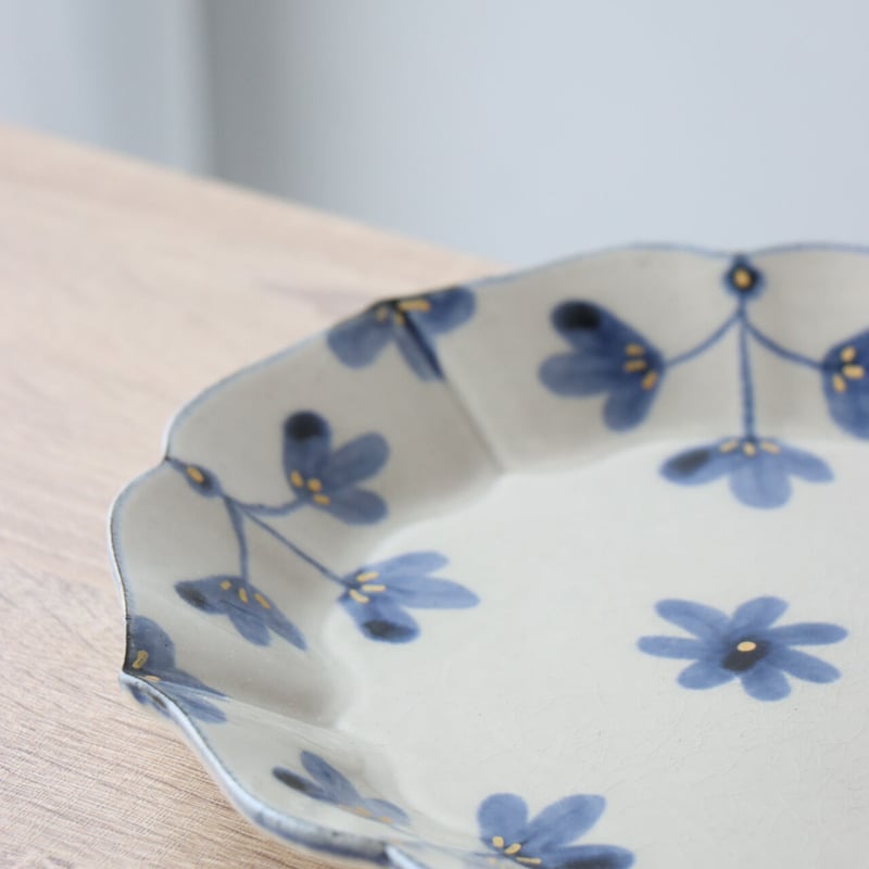 金彩草花紋 桔梗皿 大 | 和食器通販 有田焼 山忠｜おしゃれでモダンな