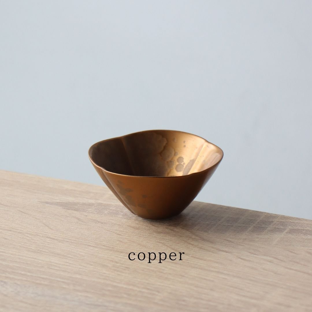 花型盃 copper / silver / gold | 有田焼 山忠 花型盃 copper / silver / gold | 有田焼 山忠