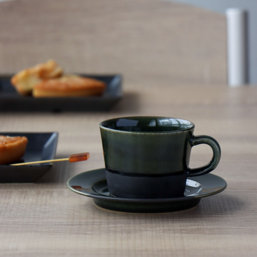 山壽　食器27点セット 無骨な味わい　皿　小鉢　コーヒーカップ　茶色 二色掛け分け コーヒーカップ&ソーサー | 和食器通販 有田焼 山忠