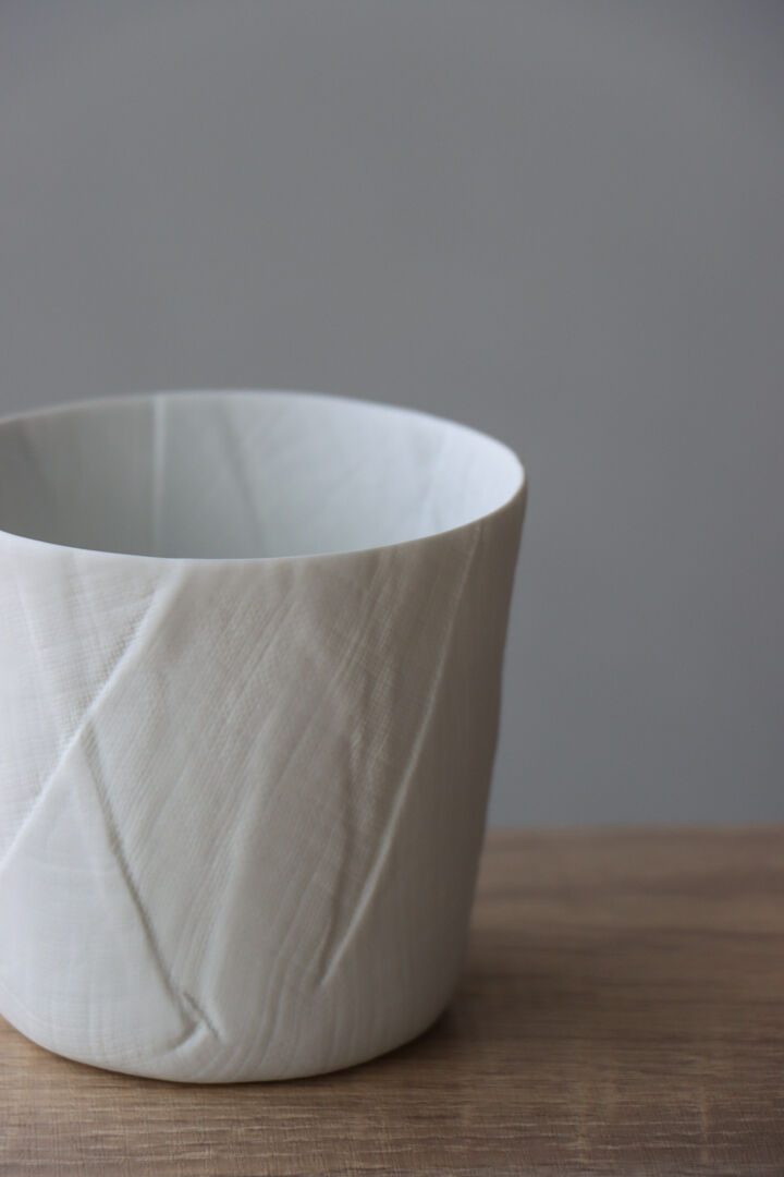 ceramic mimic fabric 冷酒セット プレーン | 和食器通販 有田焼 山忠｜