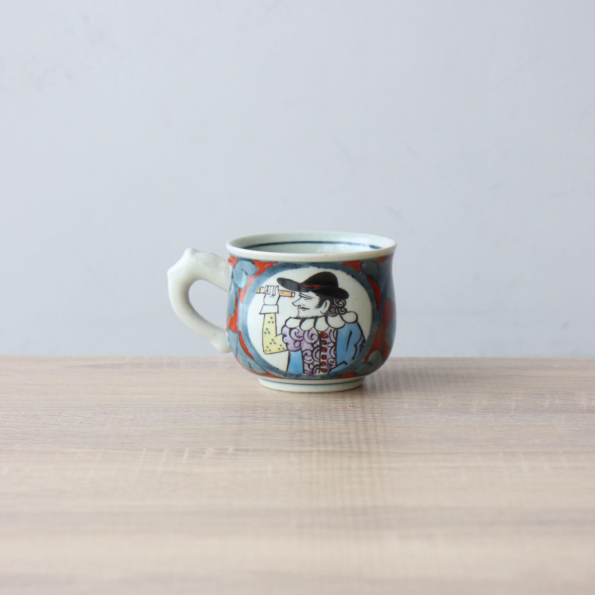 錦南蛮コーヒー碗皿 赤/緑 | 和食器通販 有田焼 山忠｜おしゃれで