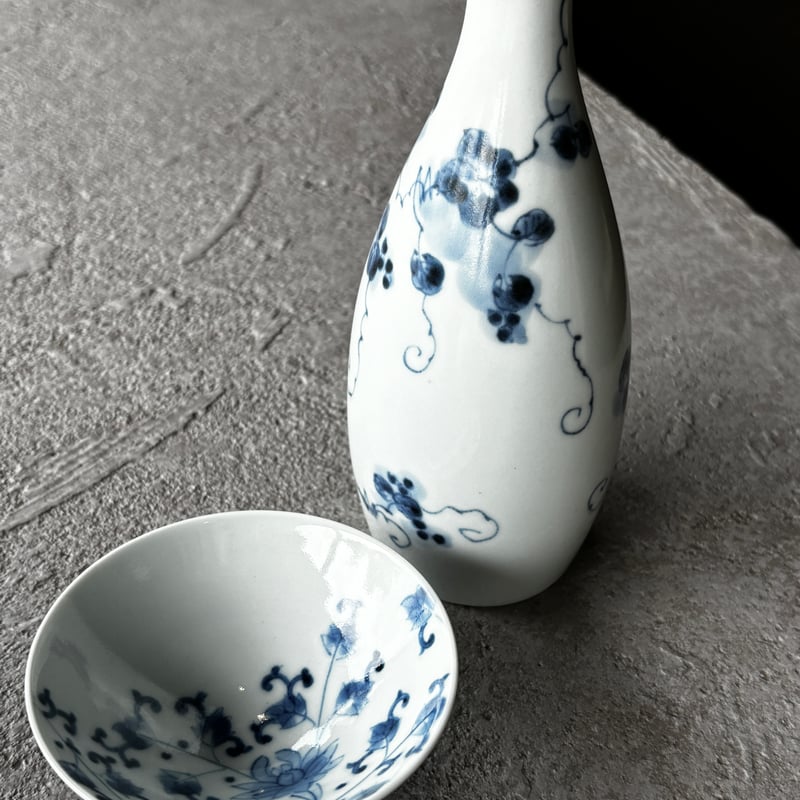 デッドストック品】ぶどう鳥紋 2合徳利 | 有田焼 山忠