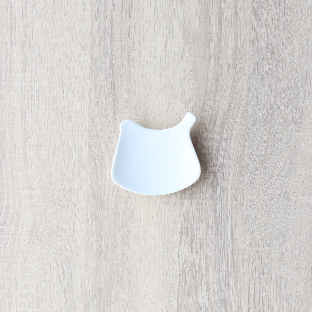 yumiko iihoshi porcelain tori plate white ／ イイホ