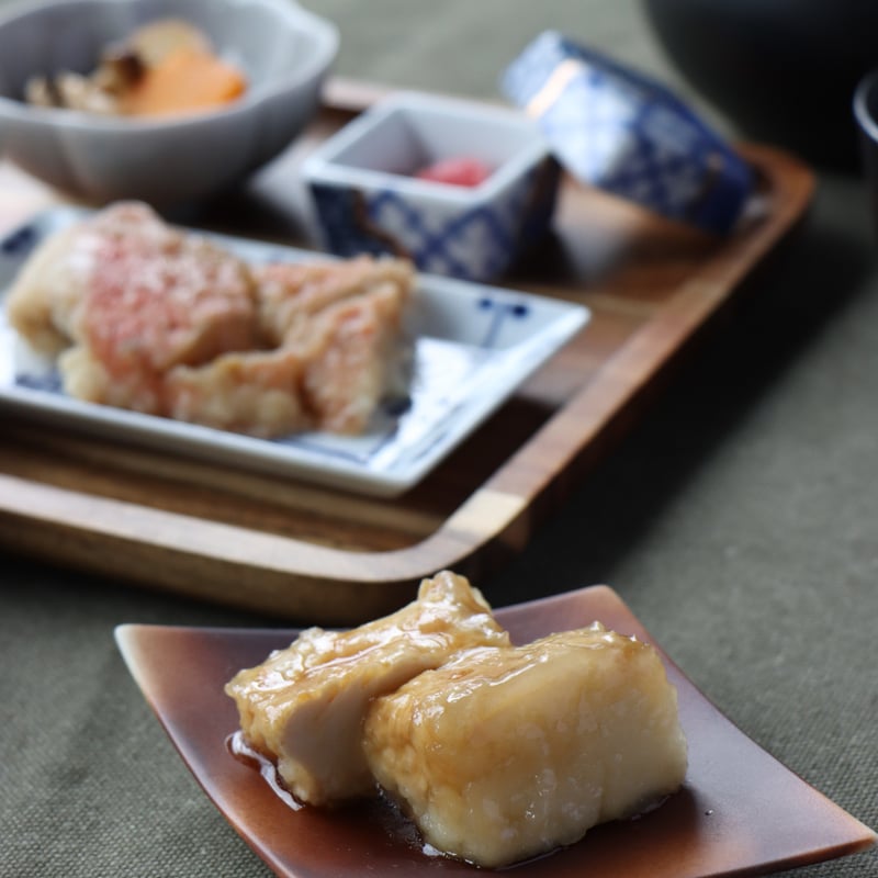 焼き締め　足付き　小皿　侘び寂び　和菓子　 銘々皿　美品 楽天市場】有田焼 幸楽窯 銘々皿 小皿 鶴 亀 鯛 縁起物 錦雪衣金羽根