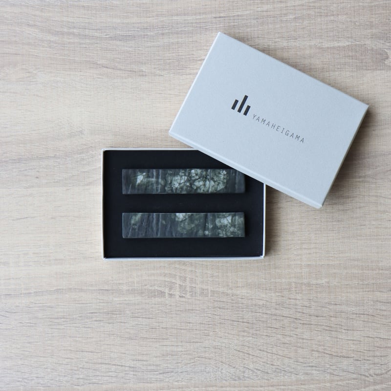 硯石 カトラリーレスト ペアセット 泡 Black | 和食器通販 有田焼 山忠