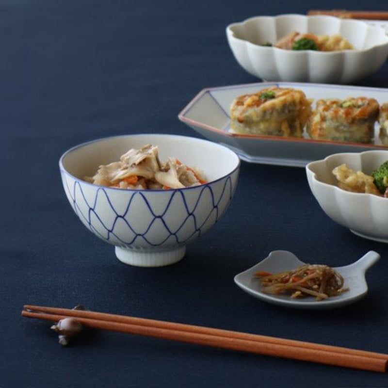 バニラブルー 網絵 しのぎ飯碗 | 和食器通販 有田焼 山忠｜おしゃれで 
