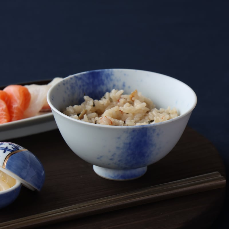 ギフト箱入】有田焼 夫婦茶碗 白マット呉須吹 大小ペアセット | 和食器