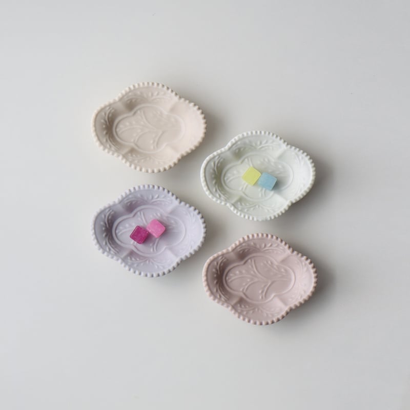 フレンチカラー 木瓜豆皿 | 和食器通販 有田焼 山忠｜おしゃれでモダン