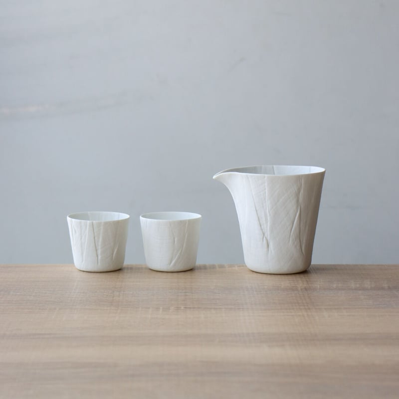 ceramic mimic fabric 冷酒セット プレーン | 和食器通販 有田焼 山忠｜