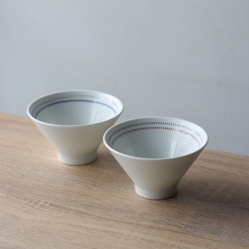 波佐見焼 富士碗 色染絆の夫婦茶碗 【ギフトBOX入り】 | 和食器通販