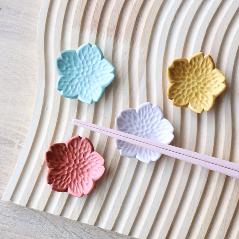 桜型豆皿 水色/朱色/桃色/金色 | 和食器通販 有田焼 山忠｜おしゃれで