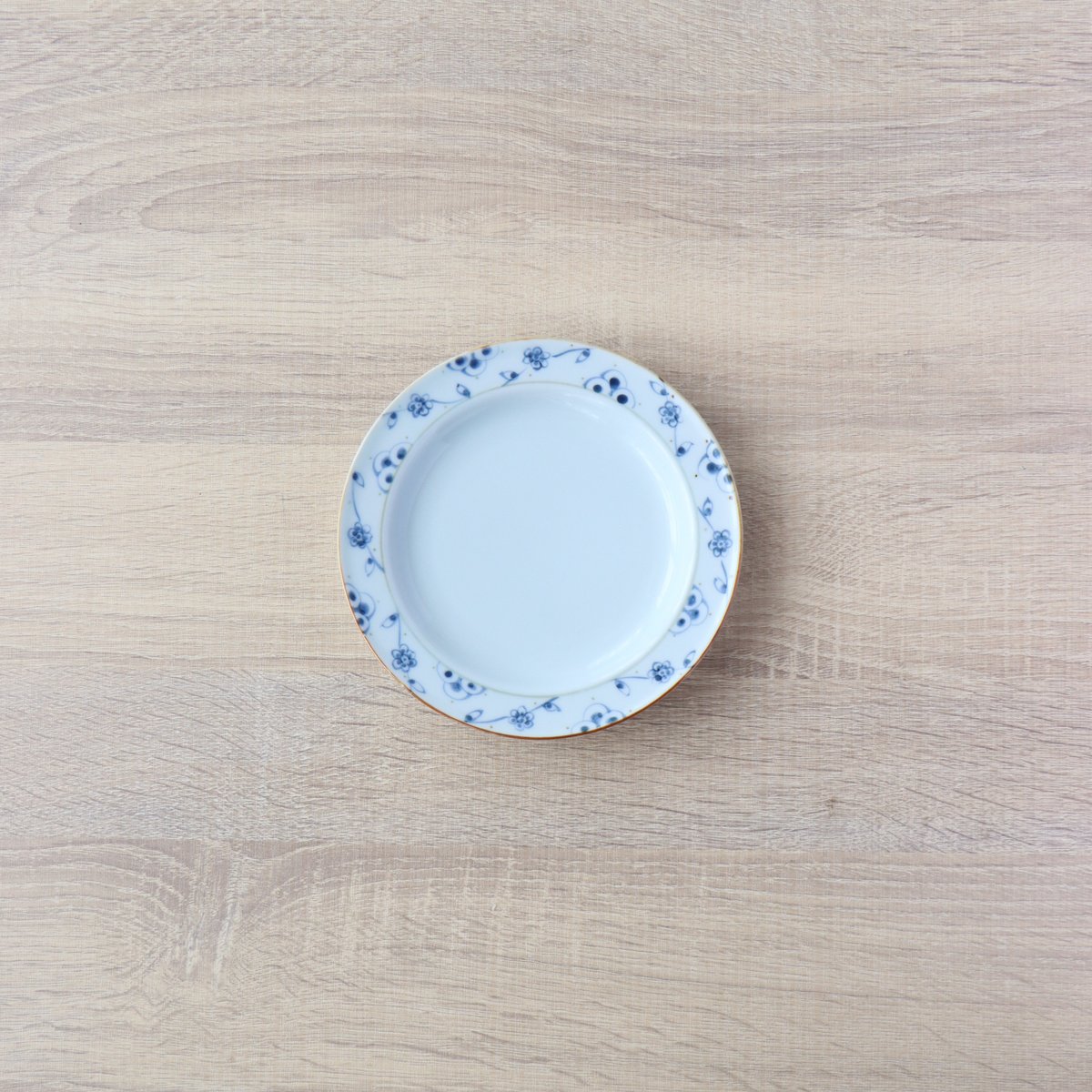 つる花唐草 リムプレート 16cm /19cm | 和食器通販 有田焼 山忠