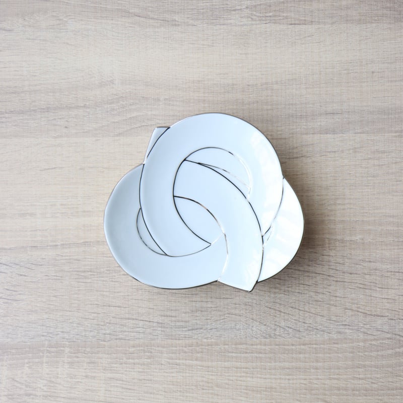 結び 銘々皿 金線 / プラチナ線 | 和食器通販 有田焼 山忠｜おしゃれで