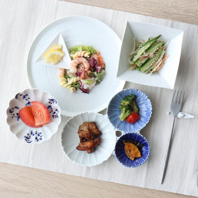 白磁 くし目流し 角小鉢 | 和食器通販 有田焼 山忠｜おしゃれでモダン