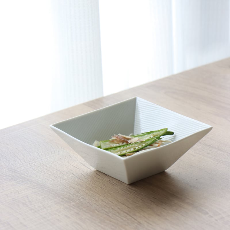 白磁 くし目流し 角小鉢 | 和食器通販 有田焼 山忠｜おしゃれでモダン