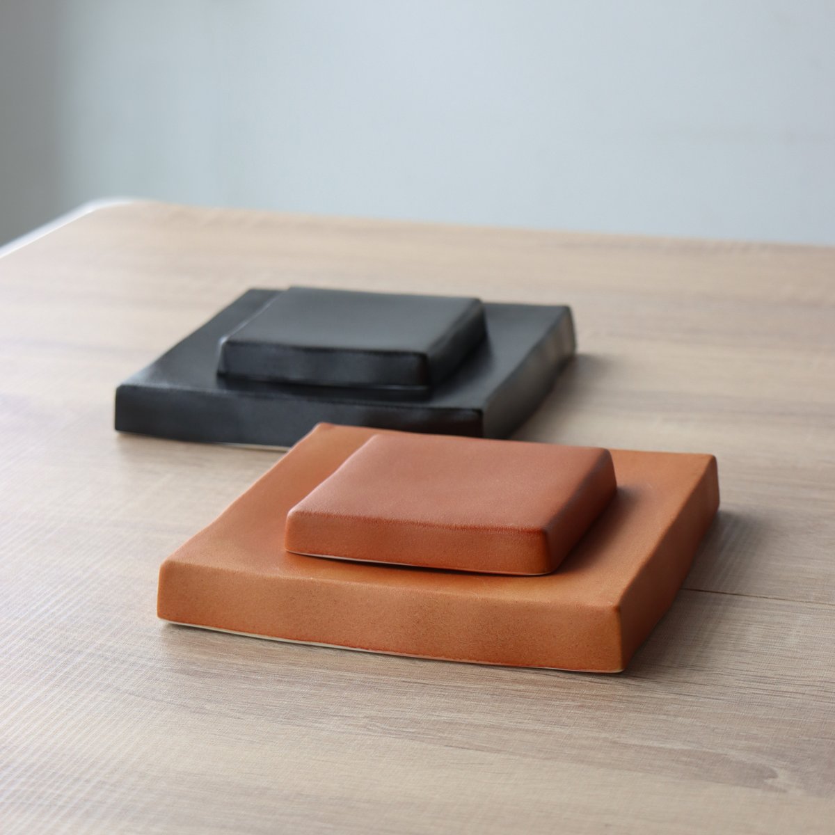 A1195-2/樽禅窯/樽沢泰文 造/梅文角皿5客/共箱/菓子皿/懐石道具/ A1195