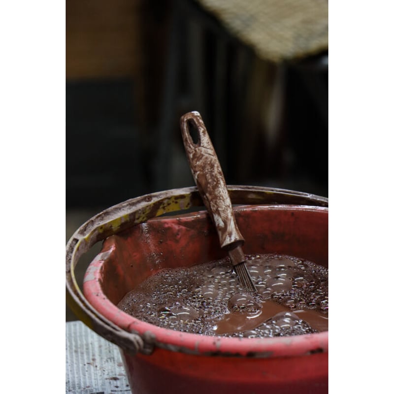 白/黒 泡化粧ハーフ菊割プレート 16cm | 和食器通販 有田焼 山忠