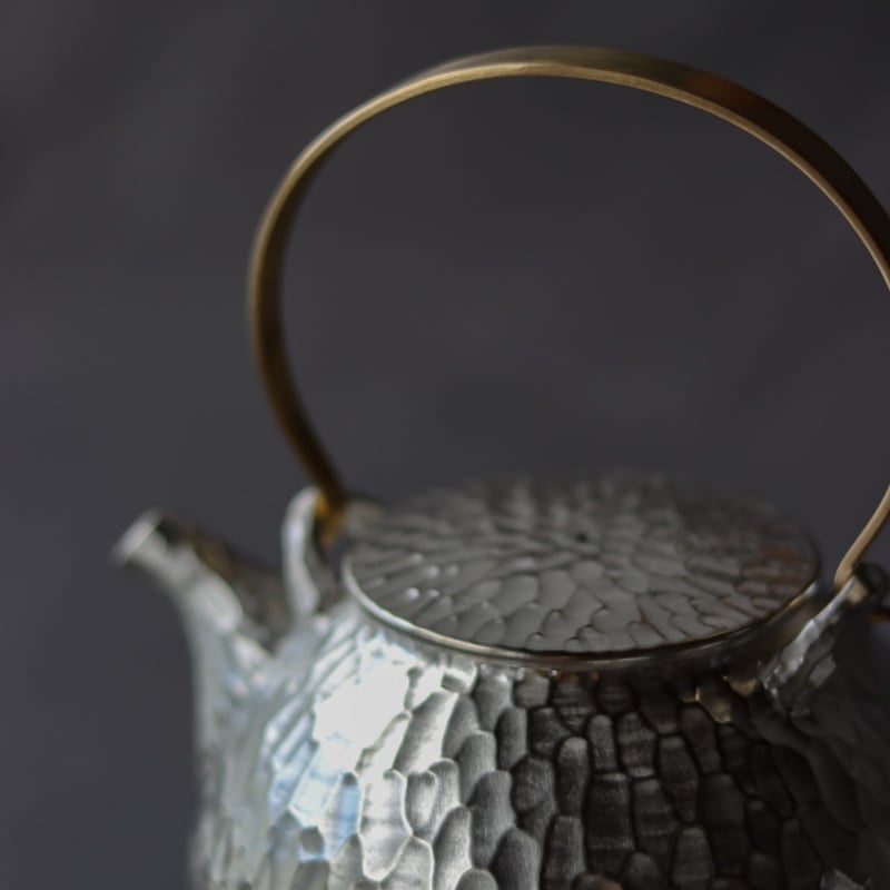 本銀彩槌目 土瓶・渕反仙茶セット | 和食器通販 有田焼 山忠