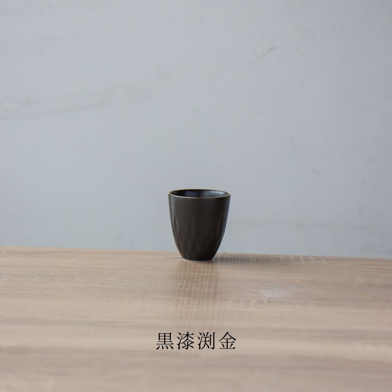 色蒔　白磁レリーフ　プラチナ　浅浮彫　馬の像　特注 色蒔白磁レリーフプラチナ浅浮彫馬の像特注