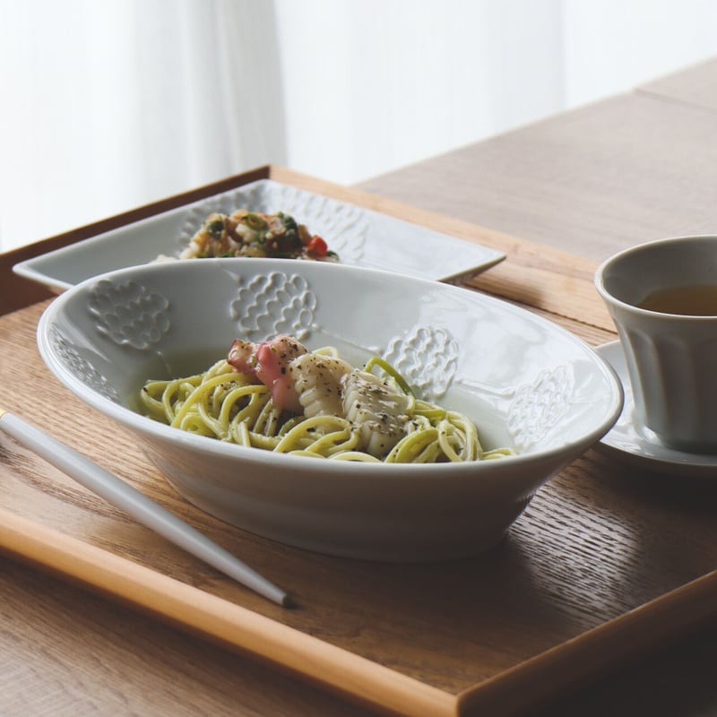 楕円ボウル 大 ボンボンフラワー | 和食器通販 有田焼 山忠｜おしゃれ