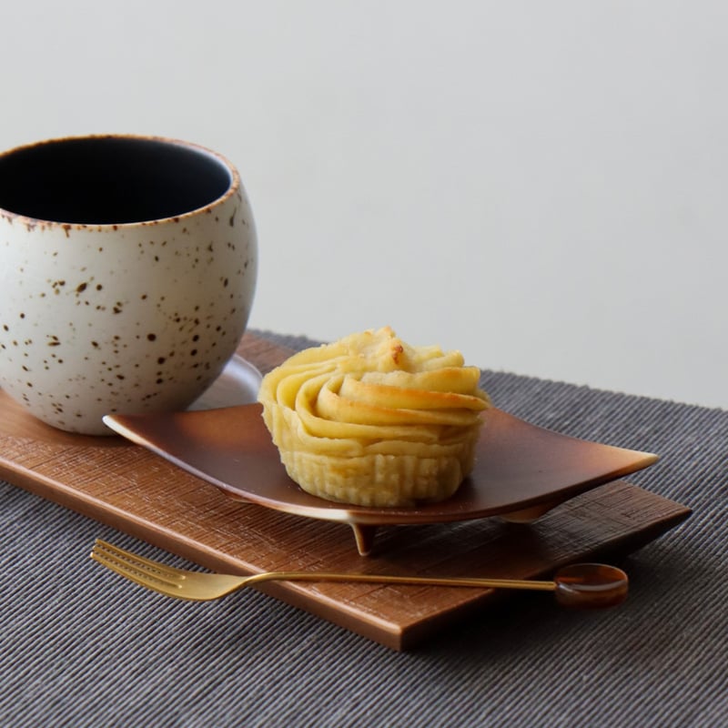 在庫限り] 菱型小皿 焼き締め/グレーマット | 和食器通販 有田焼 山忠