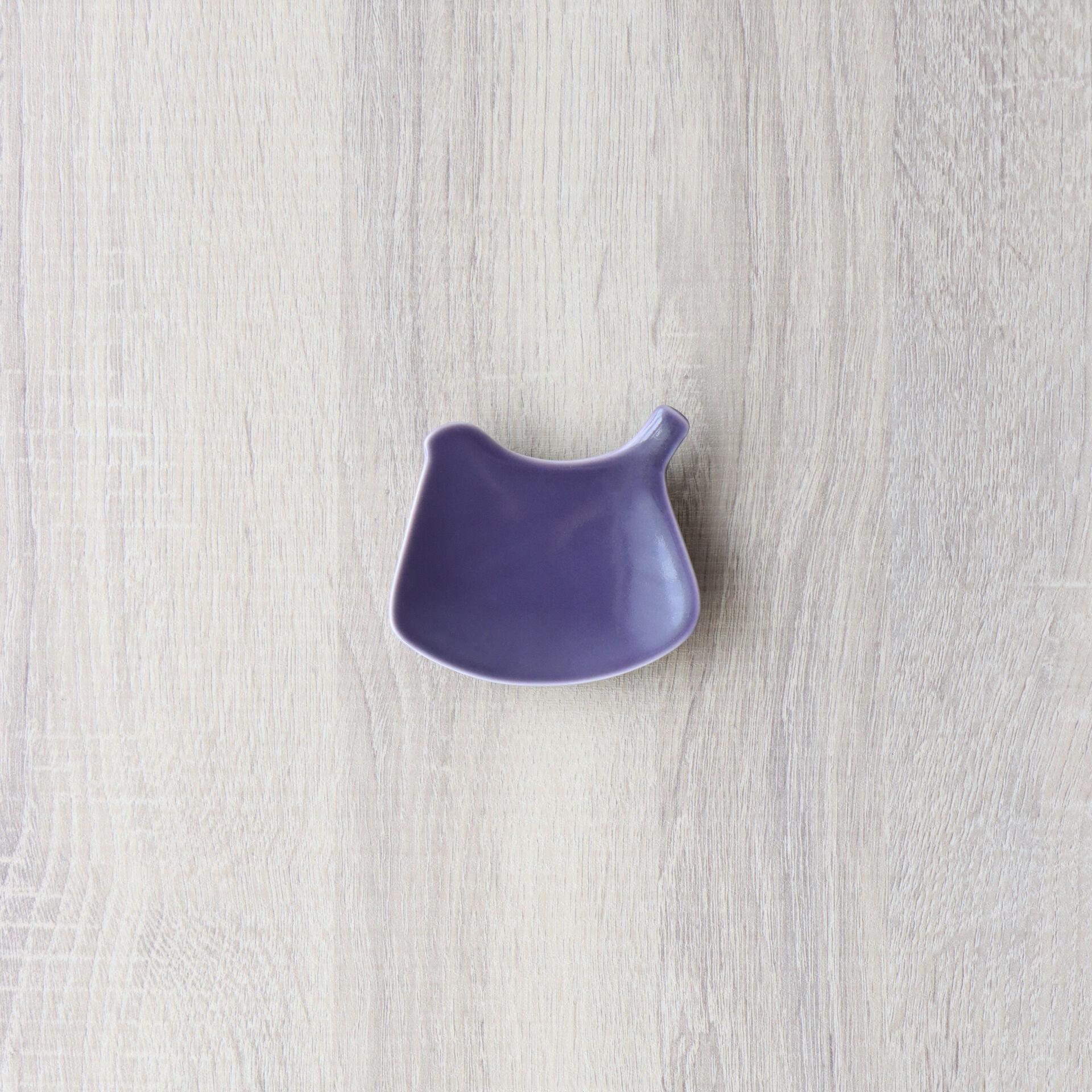 yumiko iihoshi porcelain tori plate smoke purpl yumiko iihoshi porcelain tori plate smoke purpl
