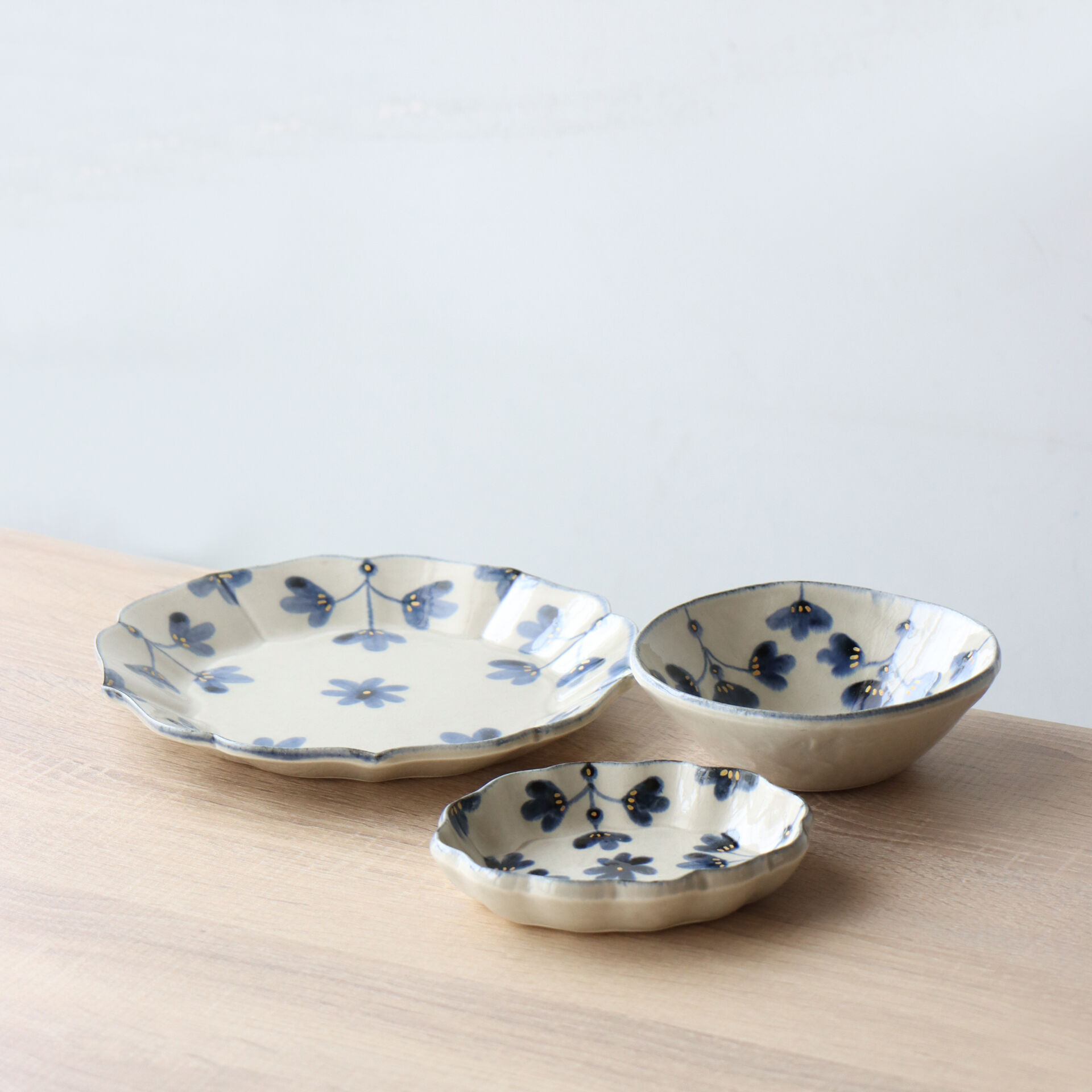 平安 桔梗窯　陶器製 茶碗 花模様 original