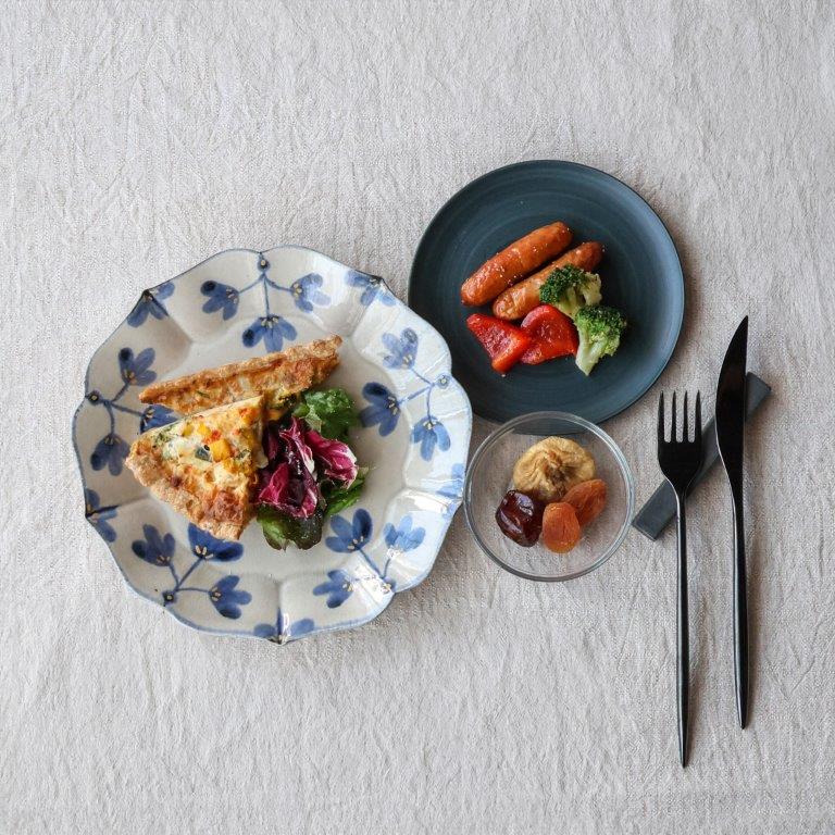 金彩草花紋 桔梗皿 大 | 和食器通販 有田焼 山忠｜おしゃれでモダンな
