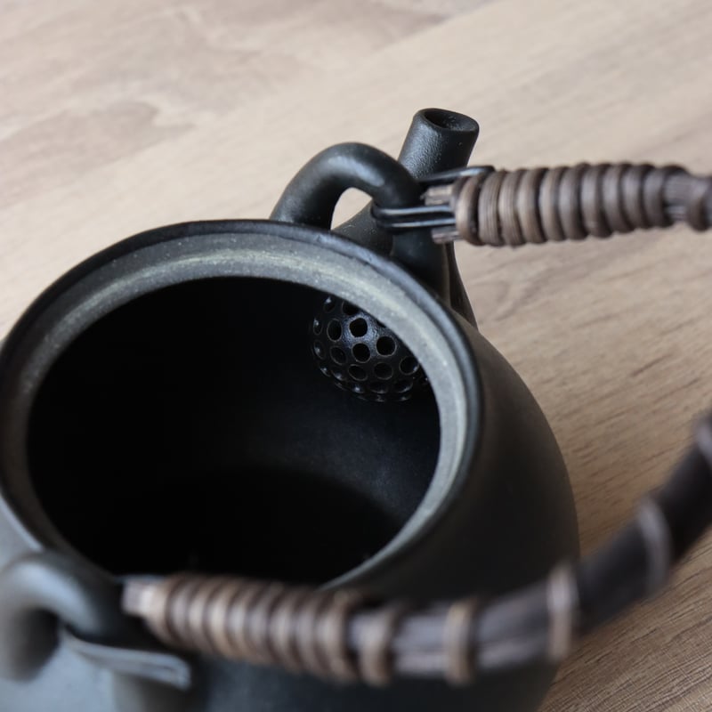 新土瓶 KURO 利左ェ門窯 | 和食器通販 有田焼 山忠｜おしゃれでモダン