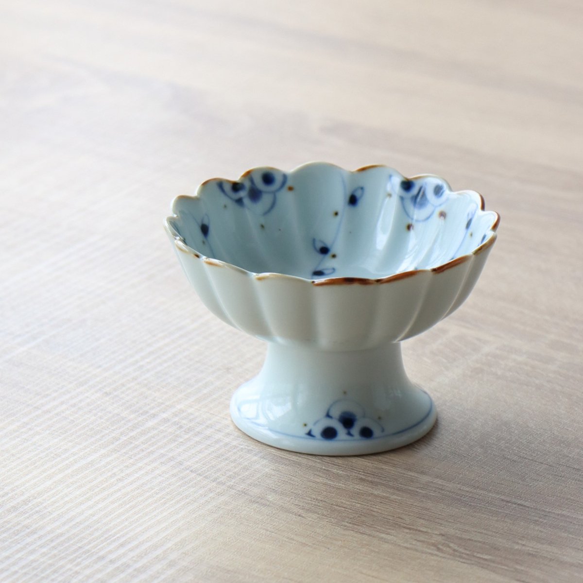 つる花唐草 デザートカップ | 和食器通販 有田焼 山忠｜おしゃれで