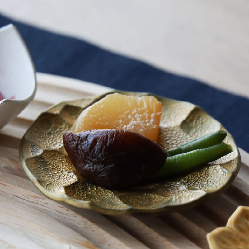 泡化粧 丸彫豆小皿 | 和食器通販 有田焼 山忠｜おしゃれでモダンな和