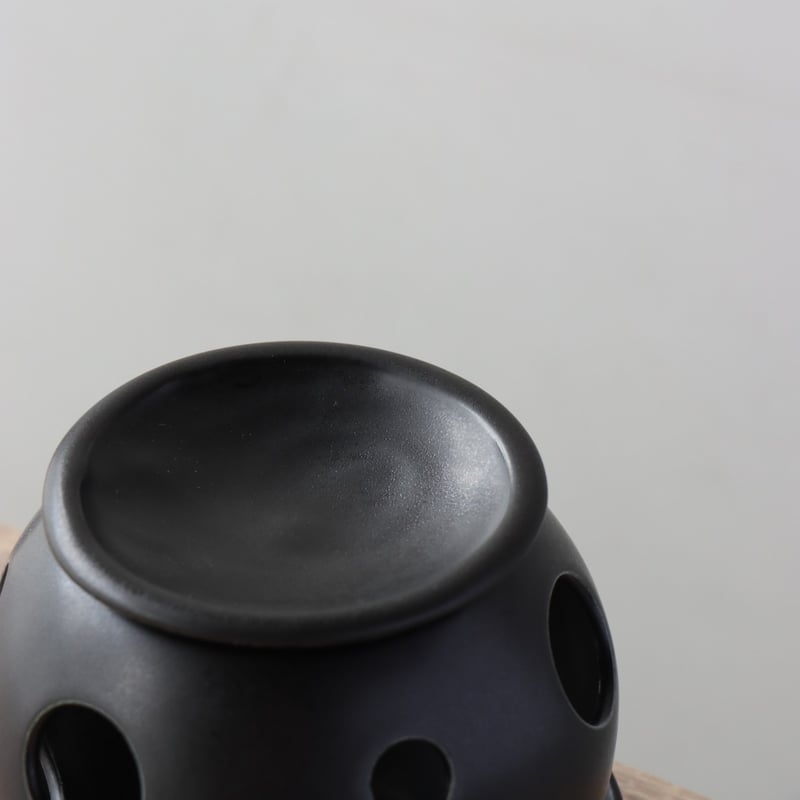 茶香炉 マットブラック/ホワイト | 和食器通販 有田焼 山忠｜おしゃれ