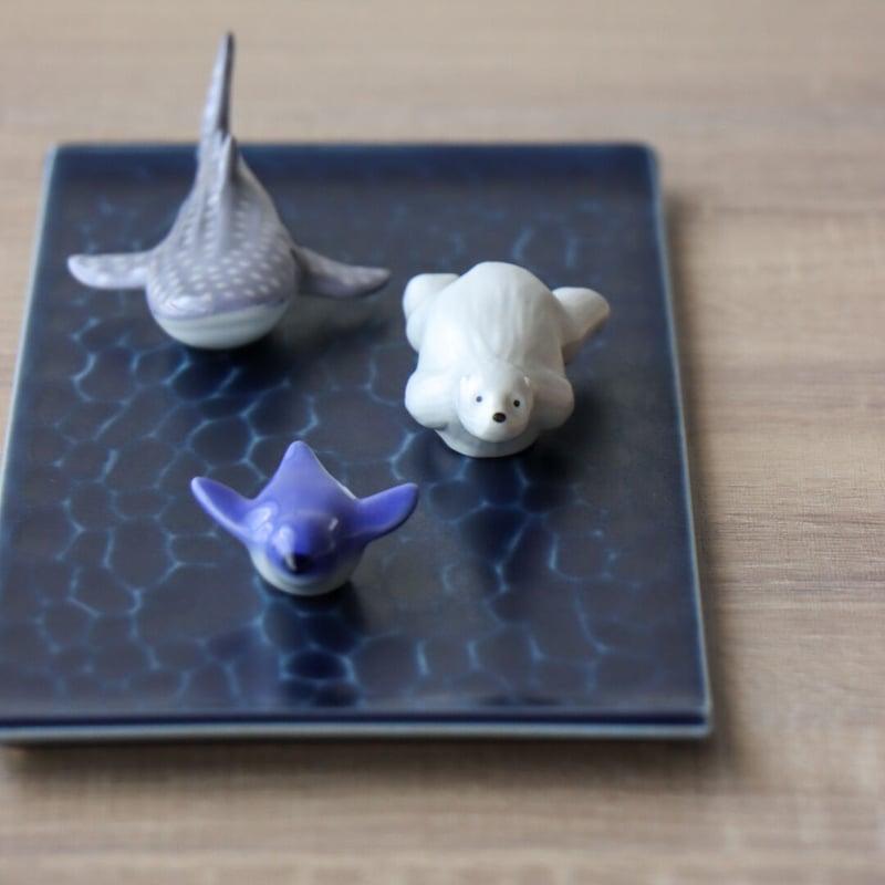 箸置き ジンベエザメ ブルー/グレー | 和食器通販 有田焼 山忠