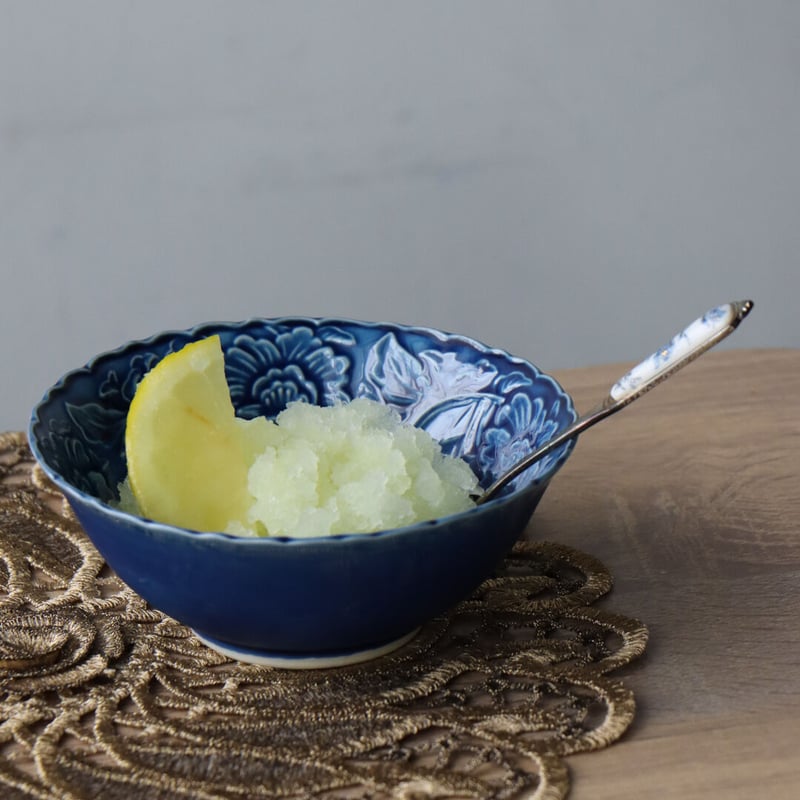 牡丹彫小鉢 | 和食器通販 有田焼 山忠｜おしゃれでモダンな和食器を