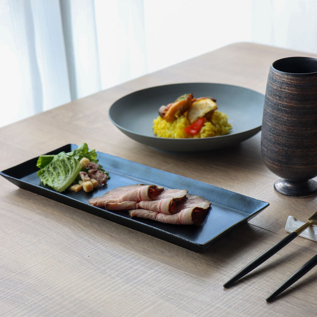 28cmリム長角プレート 銀砂 | 和食器通販 有田焼 山忠｜おしゃれ