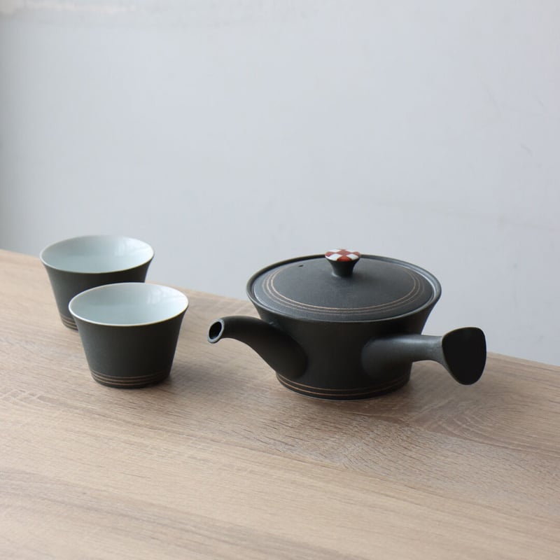 黒漆麻の葉蒔絵 茶器セット（急須＋湯呑み4客） 黒漆麻の葉蒔絵 茶器セット（急須＋湯呑み4客） Amazon.co.jp