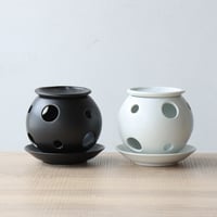 畑萬陶苑 Vase with handle | 和食器通販 有田焼 山忠｜おしゃれで