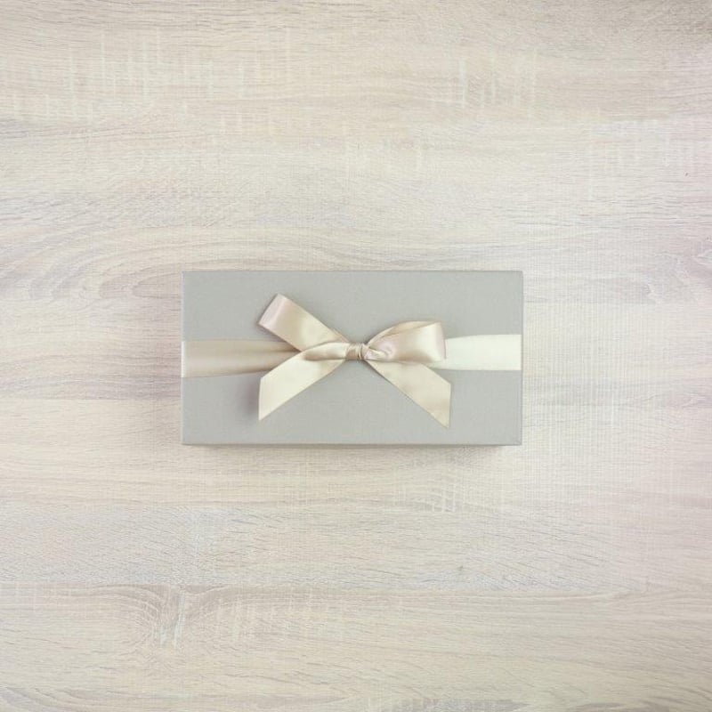 有田焼 夫婦茶碗 黒錆とスノーのペア茶碗【ギフトBOX入り】 | 和食器