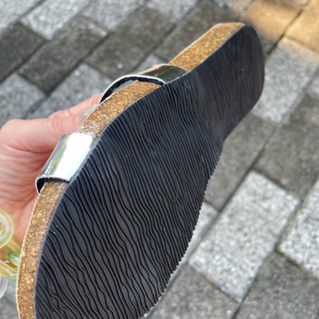 シルバーミラーコルクサンダル
