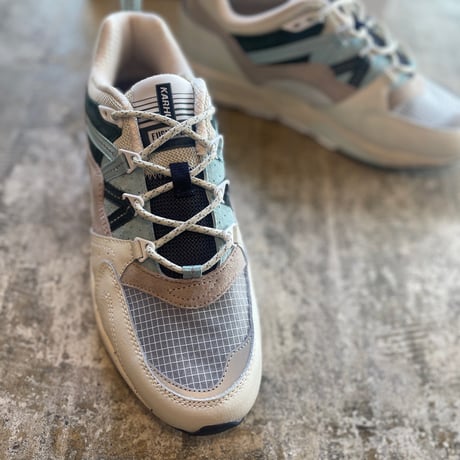 KARHU Fusion Limited WHITE/blue   /PINK