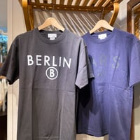 UK METRO Tシャツ　 BERLIN/PARIS