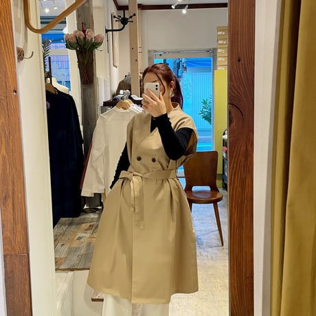 SLEEBLESS JACKET