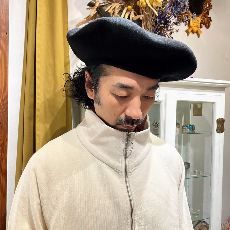 【新品】MANUFACTURE DE BERETS ベレー帽 カーキ セール】 MANUFACTURE DE BERETS ベレー帽 （ハンチング