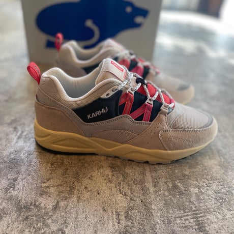KARHU Fusion Limited WHITE/blue   /PINK