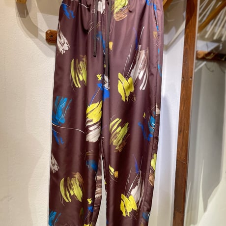 テキスタイル柄パンツ