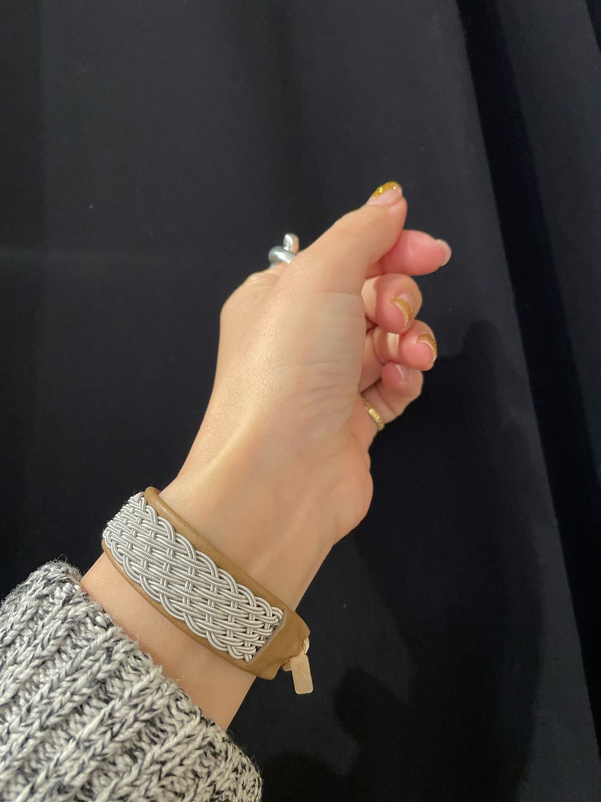 YOHEI NOGUCHI MB別注つぶつぶ細バングル - メルカリ - アクセサリー YOHEI NOGUCHI MB別注つぶつぶ細バングル - メルカリ - アクセサリー